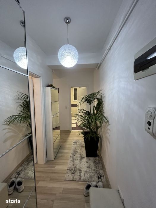 Apartament 3 camere , zona Sud