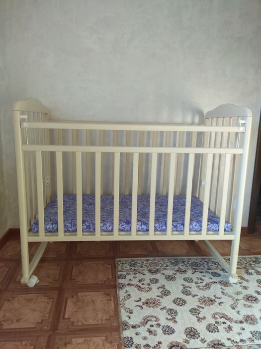 Манеж детский продам