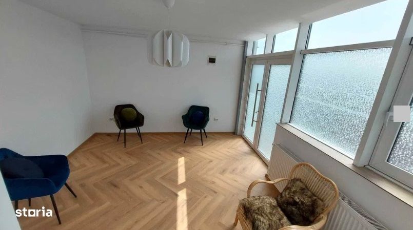 Birouri, cabinete, 20 mp, respectiv 30 mp, zona Portelanului-Iris