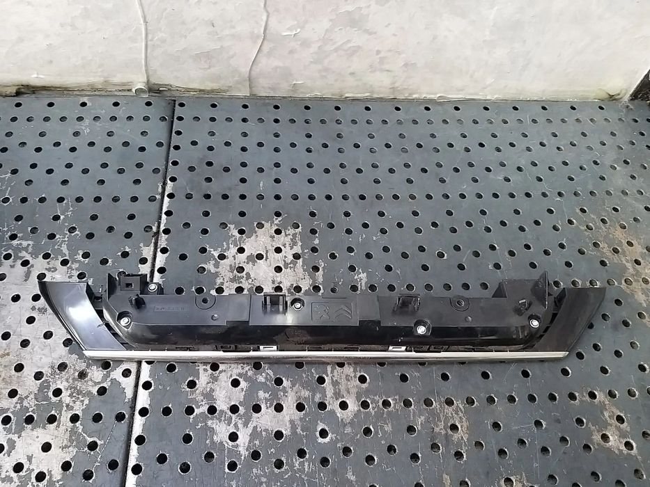Panou butoane citroen c5 aircross 98197163xu