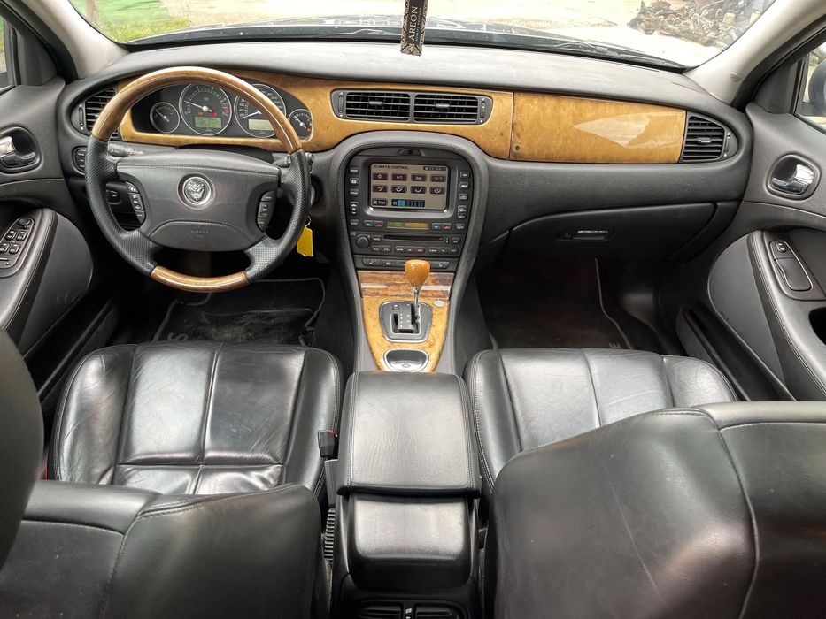 Dezmembrari Jaguar S-Type 2.7