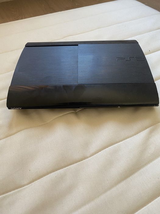 Продаю PS3 Super slim