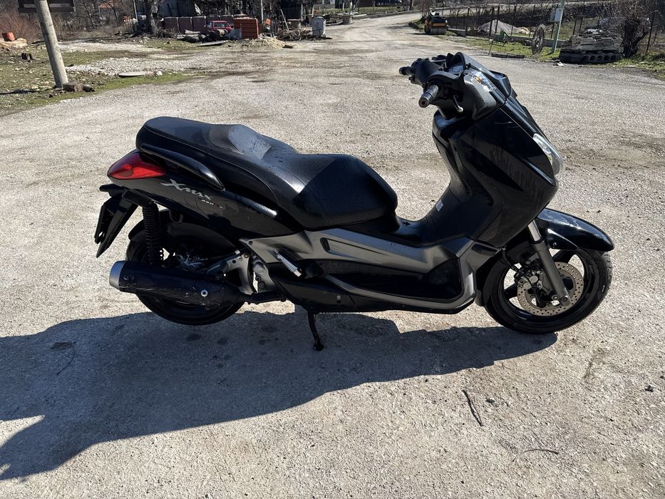 Продавам YAMAHA X-max 250i