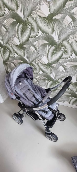 Коляска прогулочная Quatro Monza