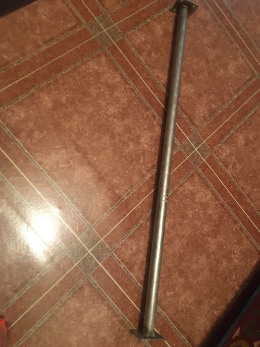 Турник дверной железный