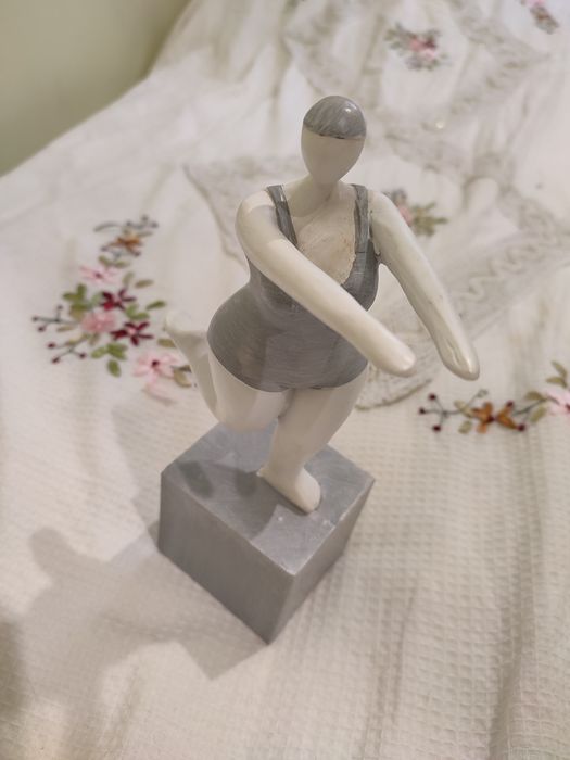 Статуэтка гипсовая
