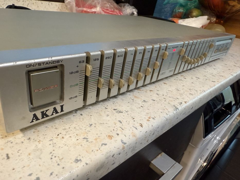 Еквалайзер Akai EA-A22