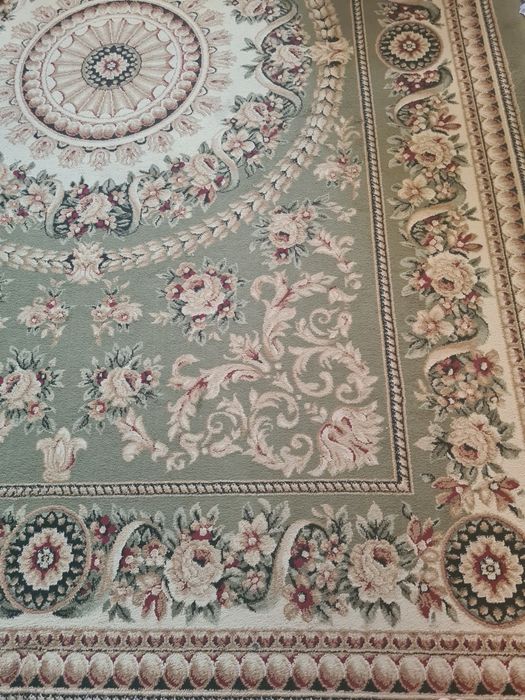 Продам ковёр в хорошем состоянии