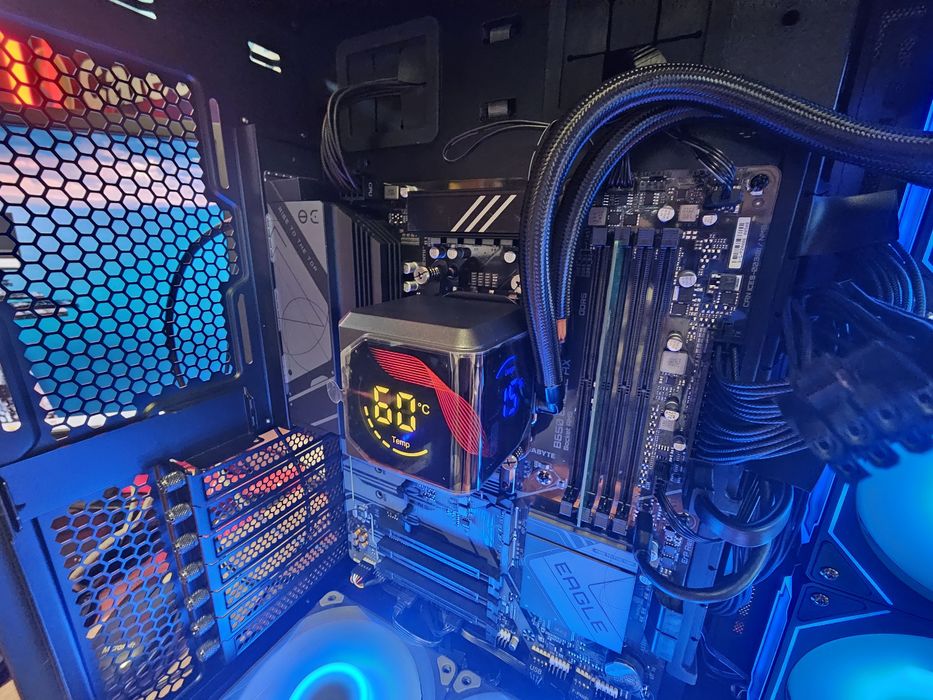 PHOENIX 7800X3D | RTX 3070ti | 32 GB DDR5