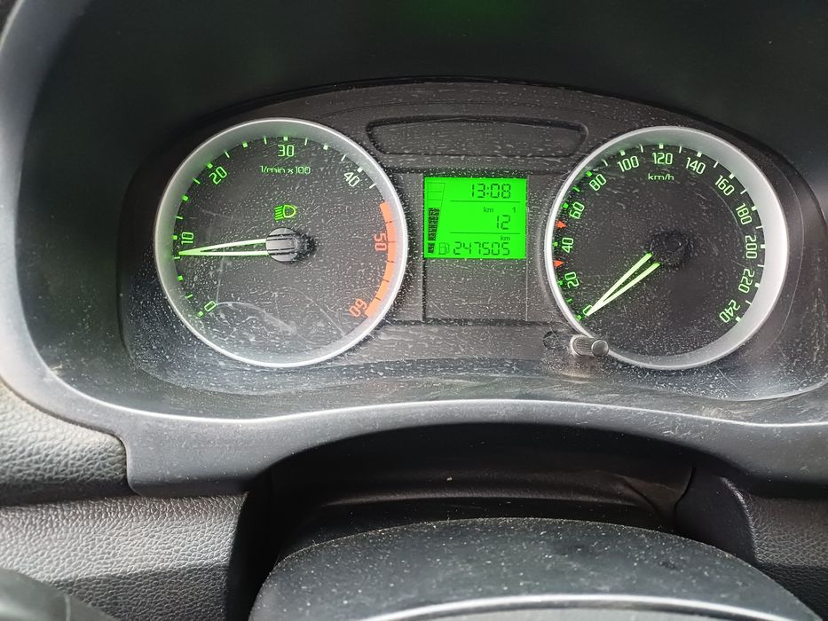 Mașina Skoda Roomstar