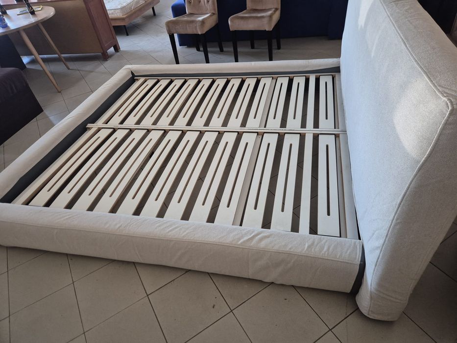 Спалня Kave Home