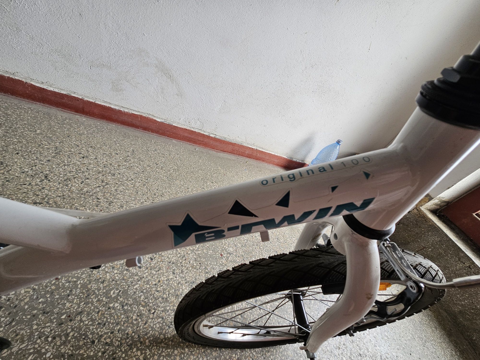 Bicicleta B-Twin Original 100 Constanta • OLX.ro