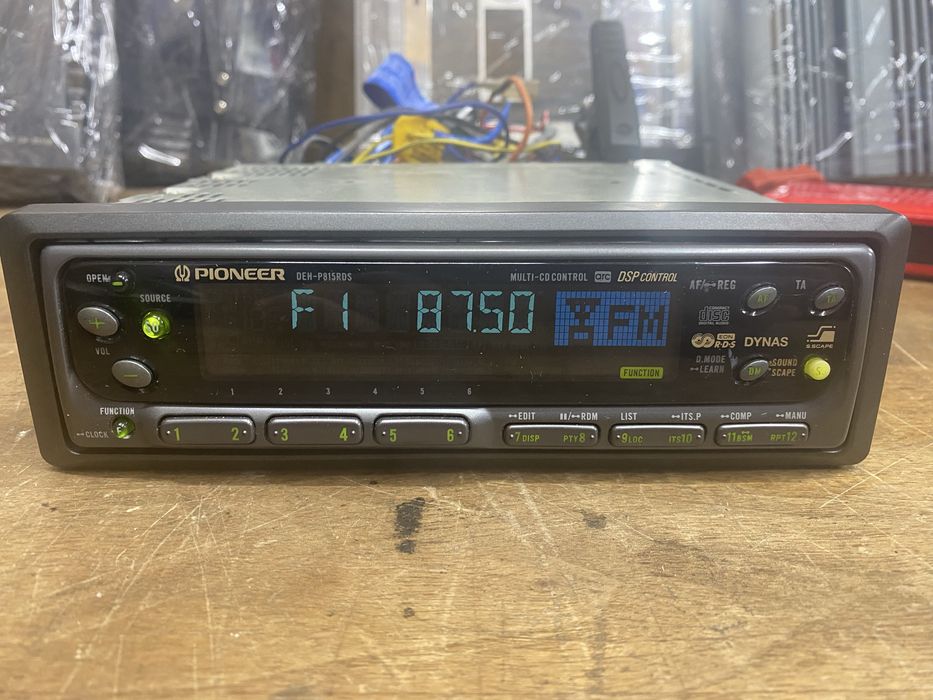 Cd player auto Pioneer DEH P 815 rds,old school