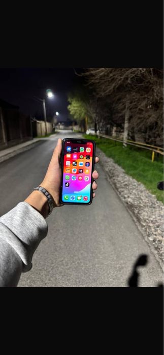 Iphone 11 в хорошем состоянии