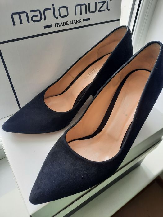 Туфли лодочки, и в пир и в мир.