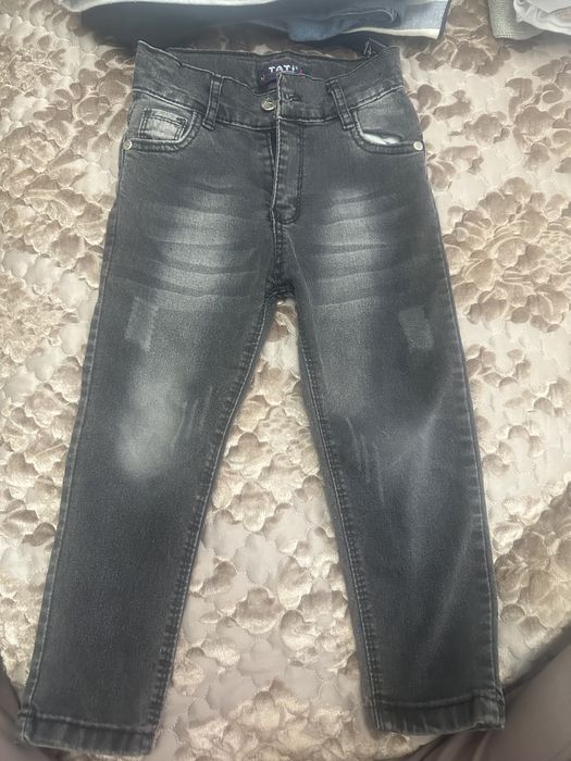 Детские вещи продаю в отличном состоянии.