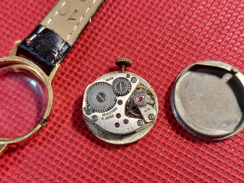 ceas de mână vintage Omax, de damă, placat cu aur, anii 70