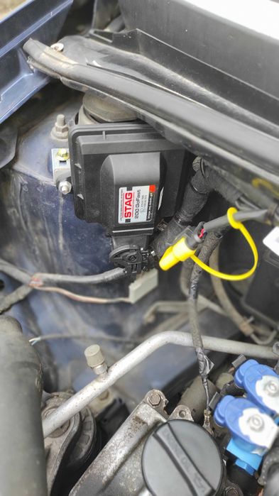 Daihatsu sirion 1.3 бензин газ