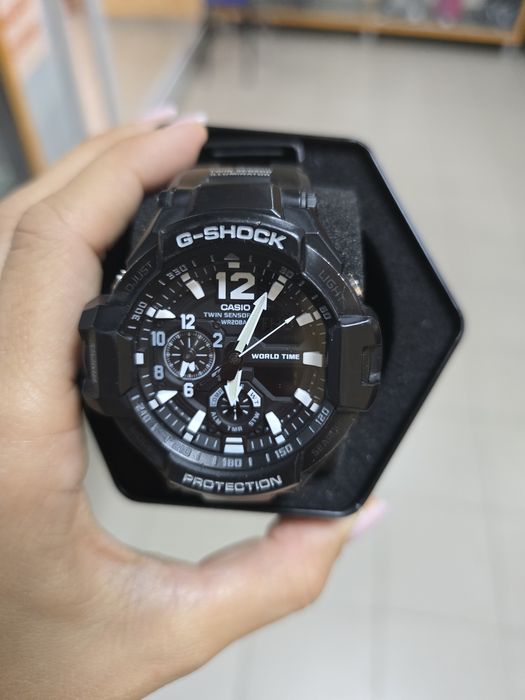 Часовник G-SHOCK GA-1100