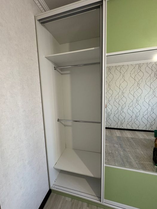 Продам Шкаф-купе