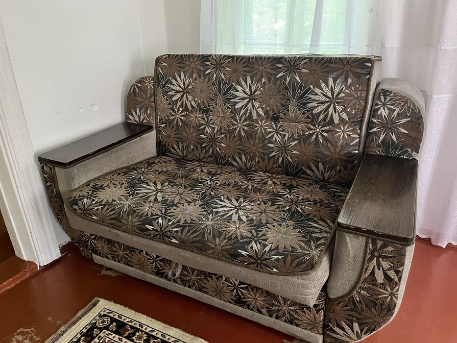 Продам диваны срочно