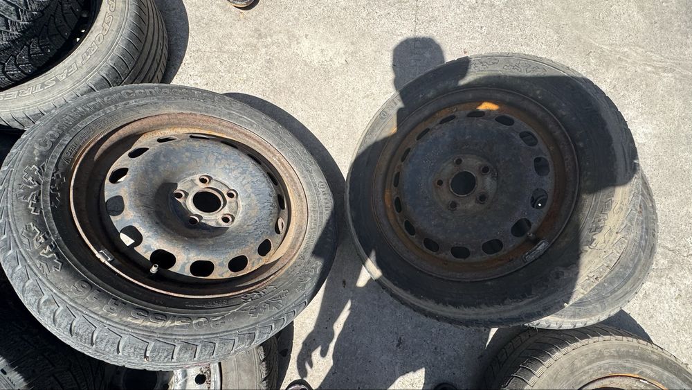 Привозные шины 2 штук 205/55 R16 диски на ауди в подарок