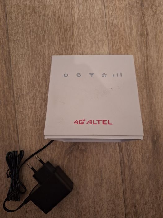 Продам Роутер Altel