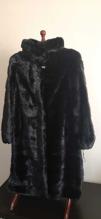 Продам норковую шубу