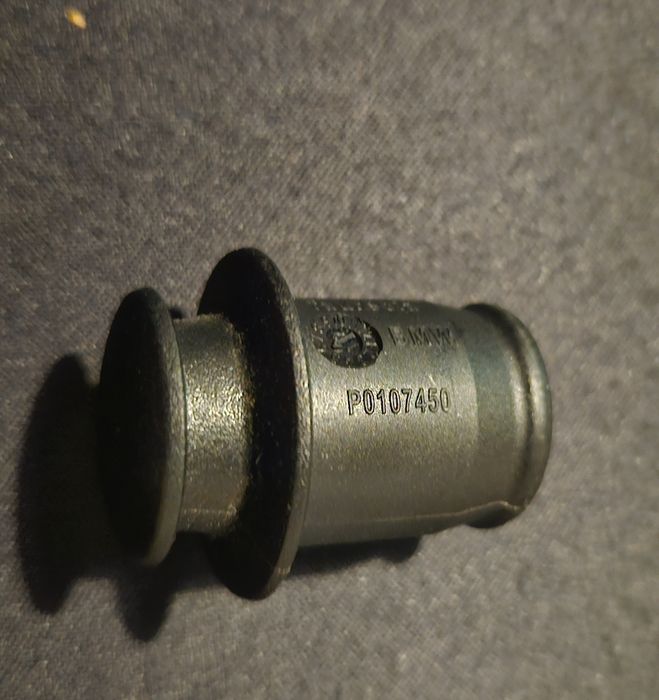 заглушка гнезда прикуривателя бмв