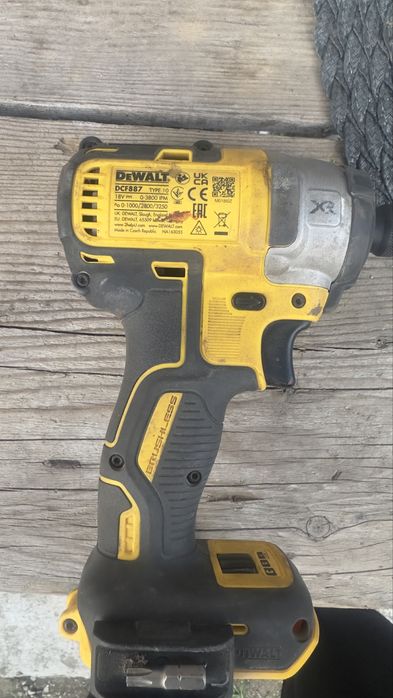 Dewalt dcf 887 de vanzare