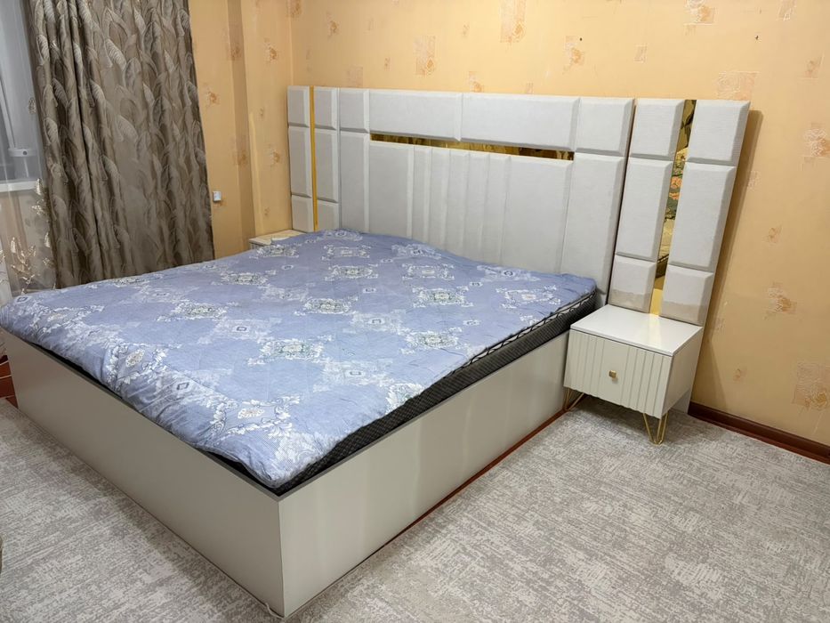 КРОВАТ 100.000с тумбочками