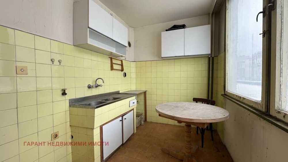 Продава се Тристаен апартамент в Габрово, Бичкиня - 65 кв.м за 589 €/кв.м - Снимка #2