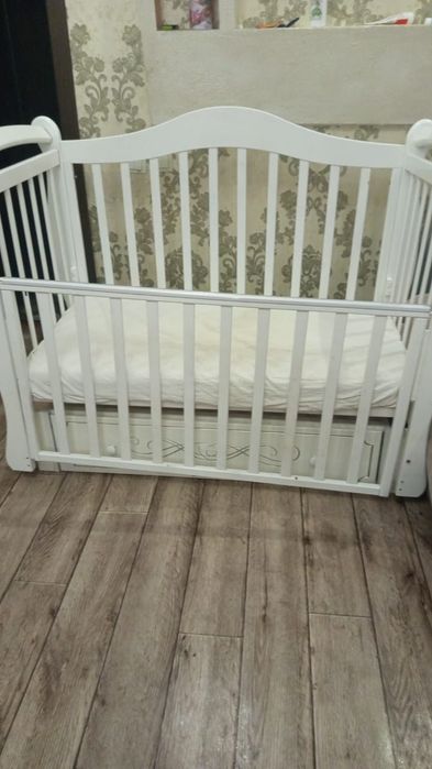 Продам манеж в хорошем состоянии