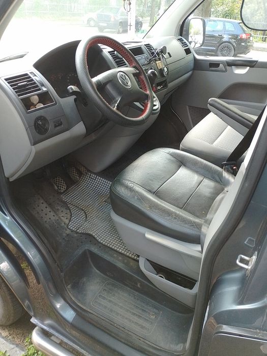 VW T5/1,9tdi/105cp/2005/3loc/AC