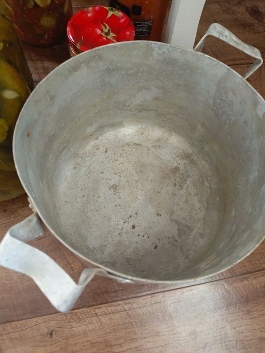 Кастрюля алюминиевая 5-6 литрвов