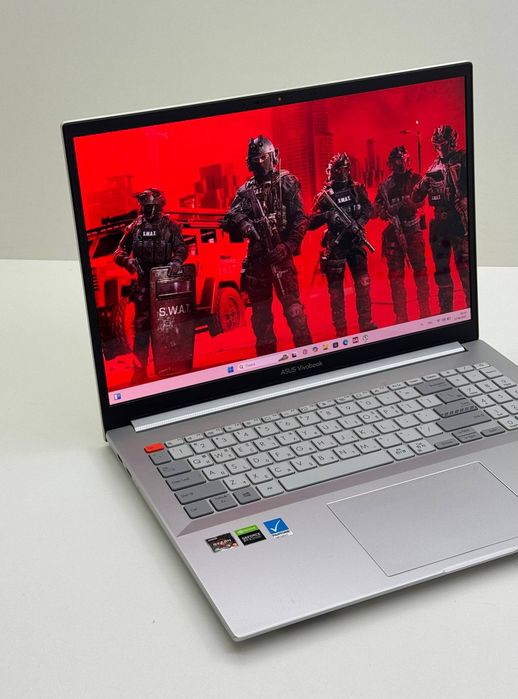 Asus vivobook 16X OLED M7600QE