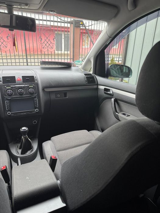 Vw Touran  2.0 tdi 140 cp