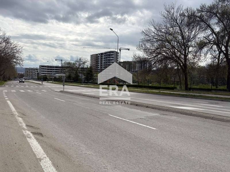 ЕКСКЛУЗИВНО! Двустаен тухлен обзаведен апартамент в квартал Възраждане