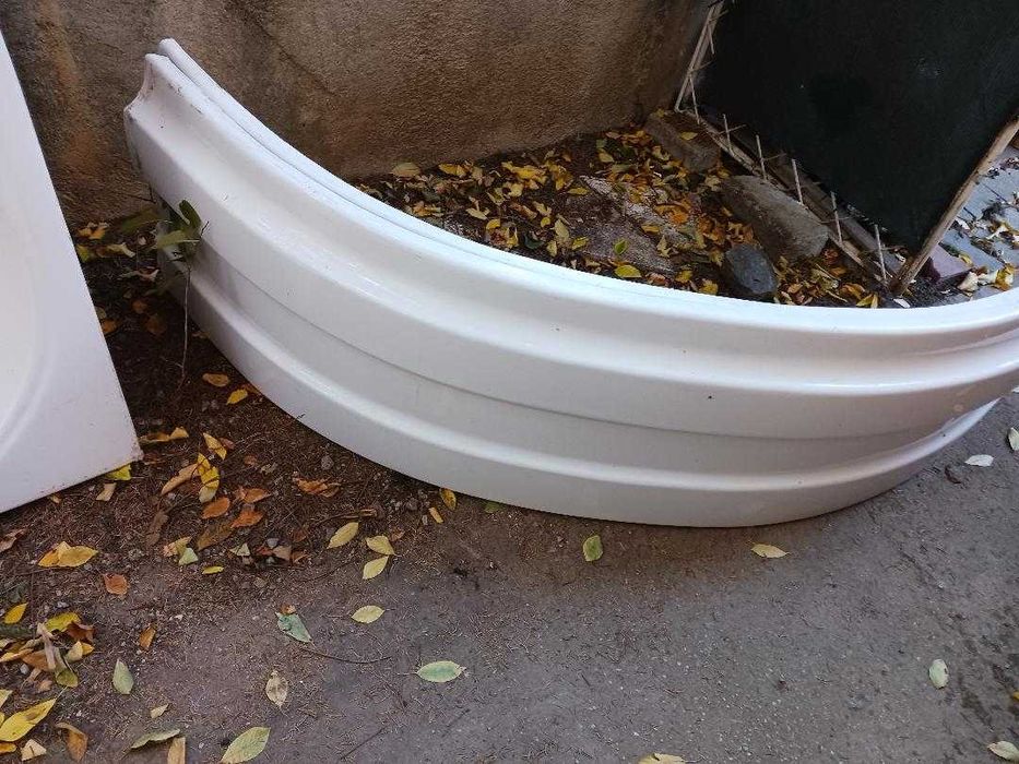 cada de baie de lux moderna putin folosita