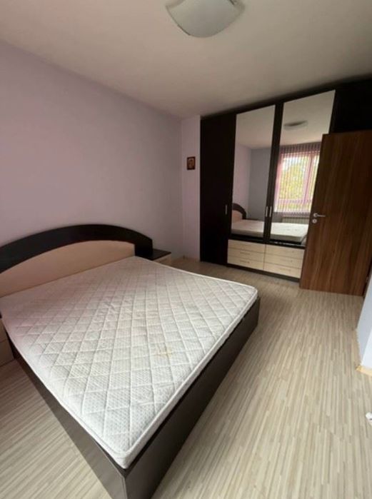 Дава се под наем Тристаен апартамент в София, Изгрев - 95 кв.м за 796.62 € - Снимка #3