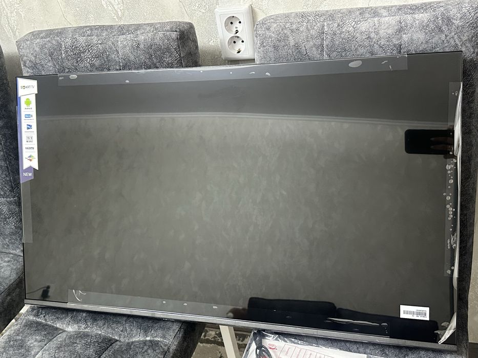 Продам Smart TV 43