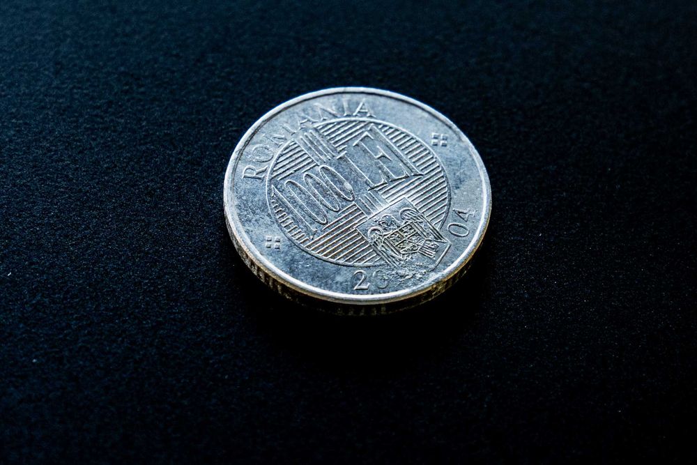 Monede vechi de  500 lei an 1999 5000 lei 2001/2004 1000 lei 2001/2004