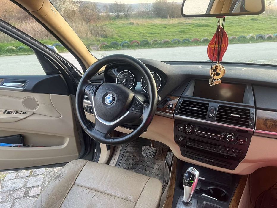 Продавам  BMW X5 e70 3.0.D