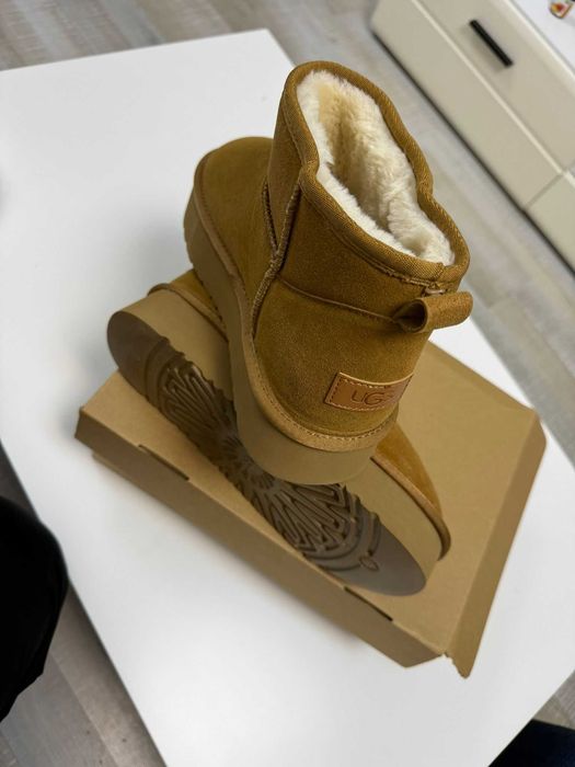 Cizme UGG imblanite