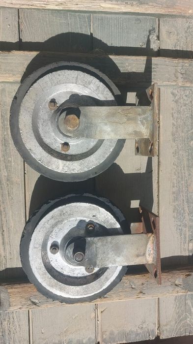 Продам колеса та тачки.