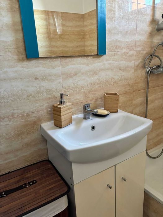 Apartament 2 cam de închiriat, Otopeni, centru