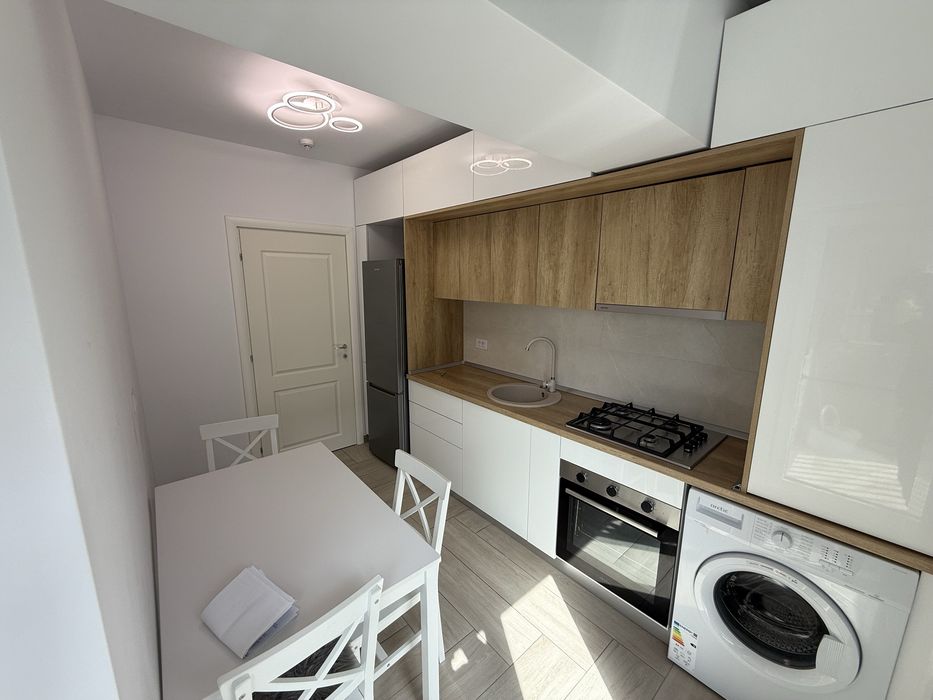 Vand apartament 2 camere decomandate in Complex Evergreen Towers Tatarasi