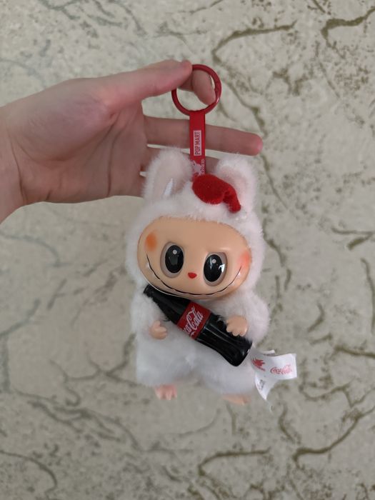 лабубу кока кола игрушка