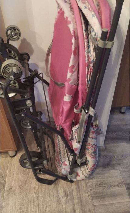 Продам каляску,и санки