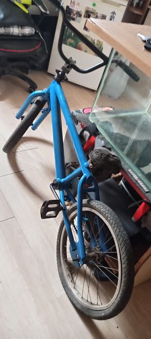 Bicicletă BMX ȘI SCHEIBORG la preț bun